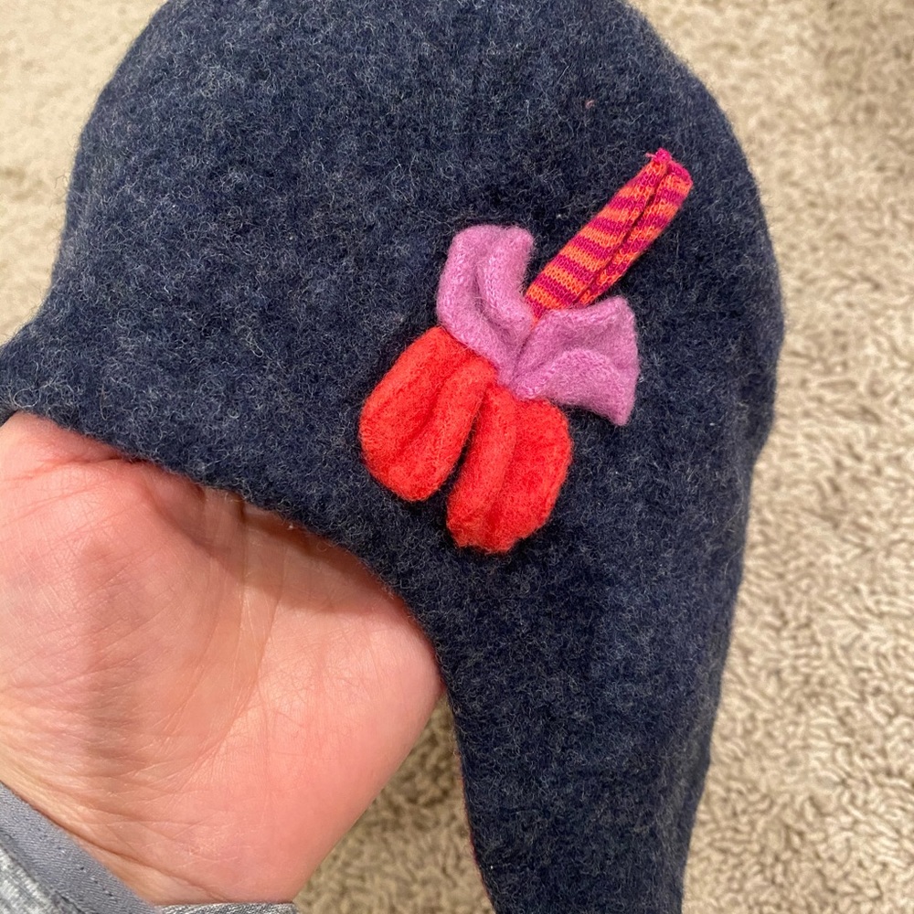 Alana Germany Made of soft felt wool and lined with organic cotton hat